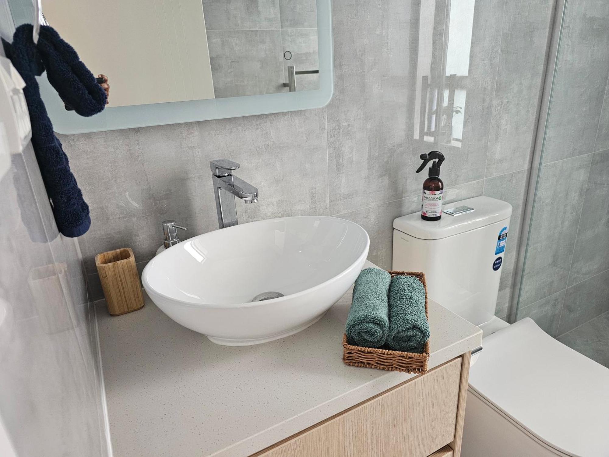 Appartamento Tui Nest Garden Unit Silverdale Esterno foto