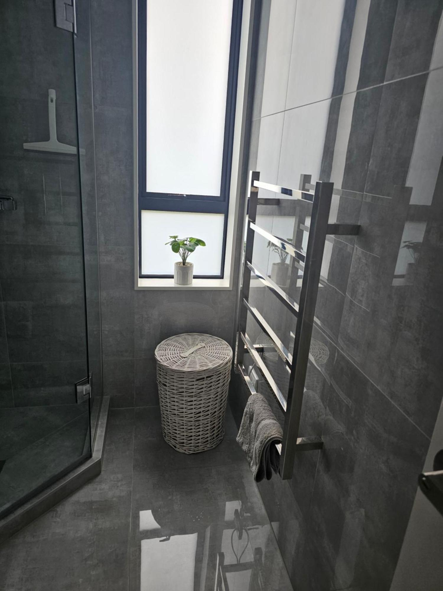 Appartamento Tui Nest Garden Unit Silverdale Esterno foto